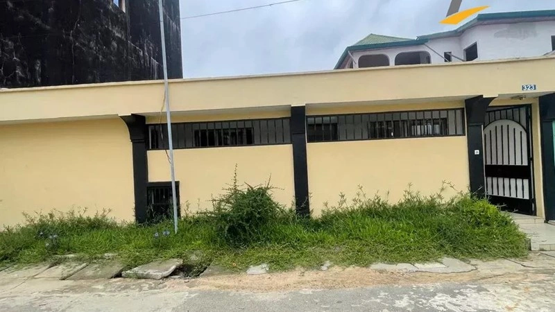 Villa 150 m² mit Garten in Abidjan, Cote d'Ivoire