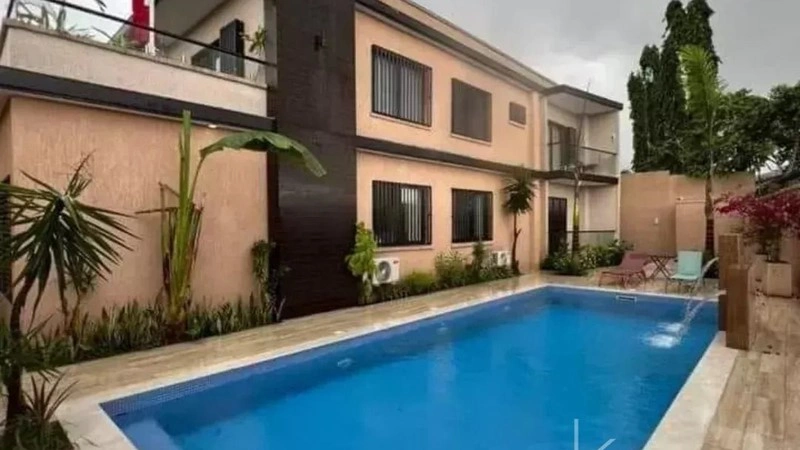 阿比让(科特迪瓦)3+1 带开放泳池公寓