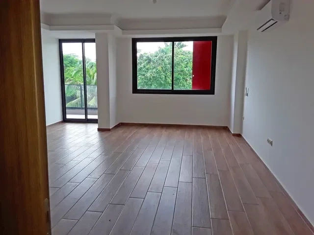 位于阿比让(科特迪瓦)的带景观区域 3+1 公寓