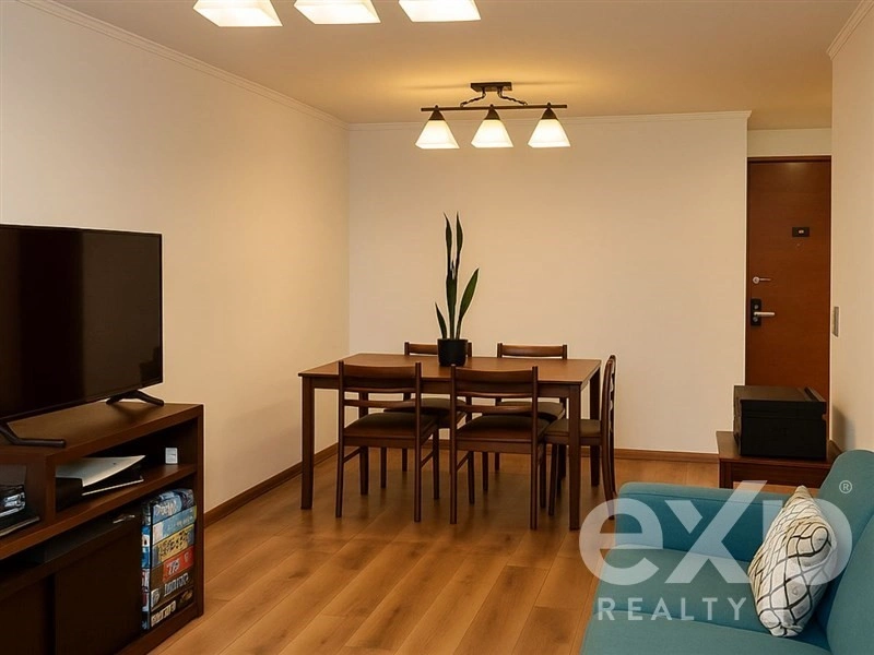 智利瓦尔帕莱索带开放式泳池的 3+1 公寓