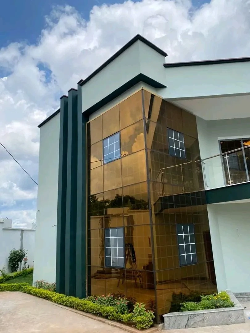 喀麦隆雅温得 170 m² 复式住宅,带露天停车位