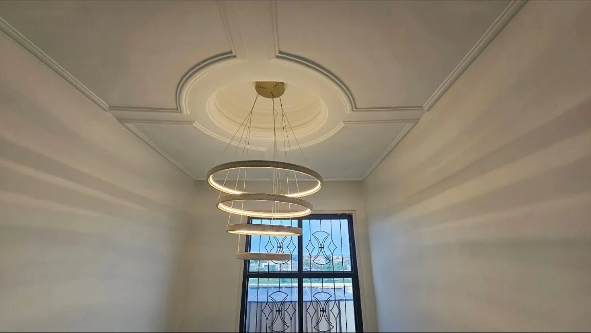 雅温得(喀麦隆)285 m2 房屋,含露天停车位