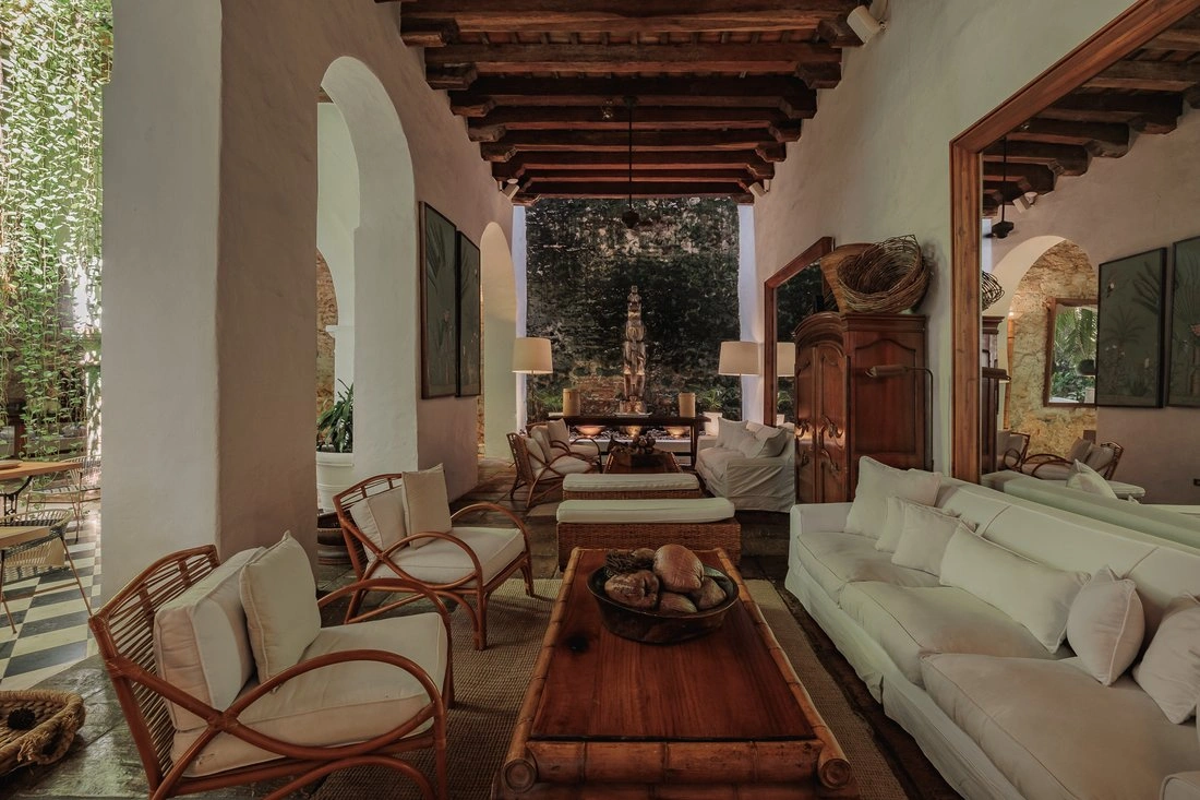 House 6+1 with fireplace in Cartagena, Colombia