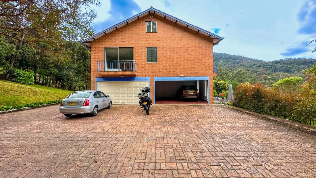 House 677 m2 with fireplace in Bogota, Colombia