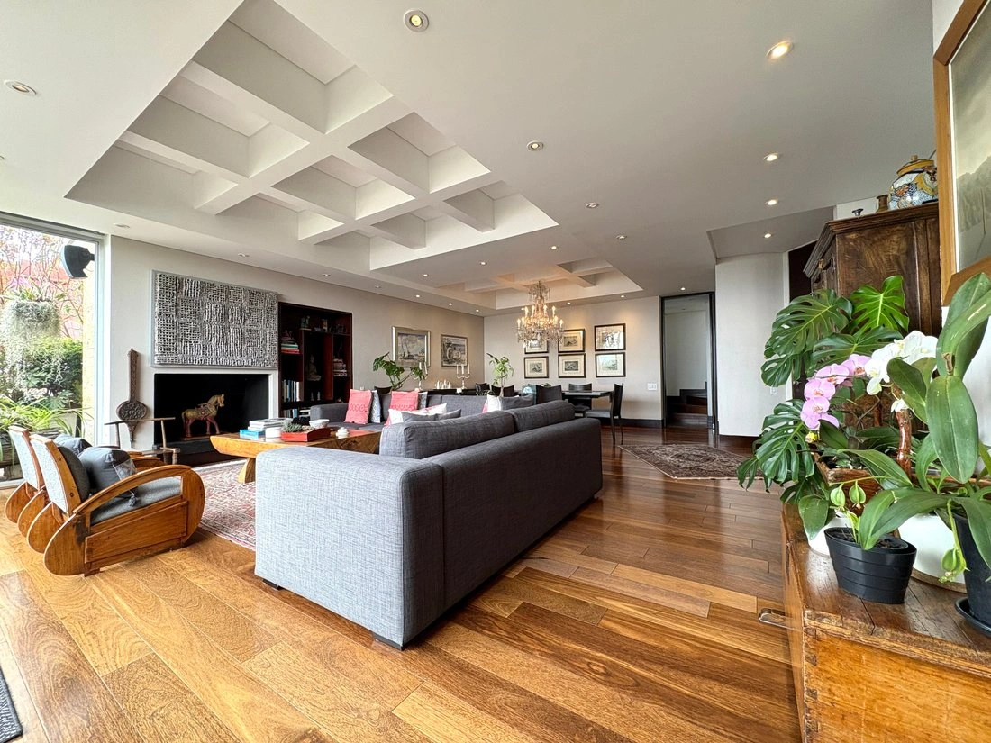 Penthouse 321 m2 with walk in closet in Bogota, Colombia