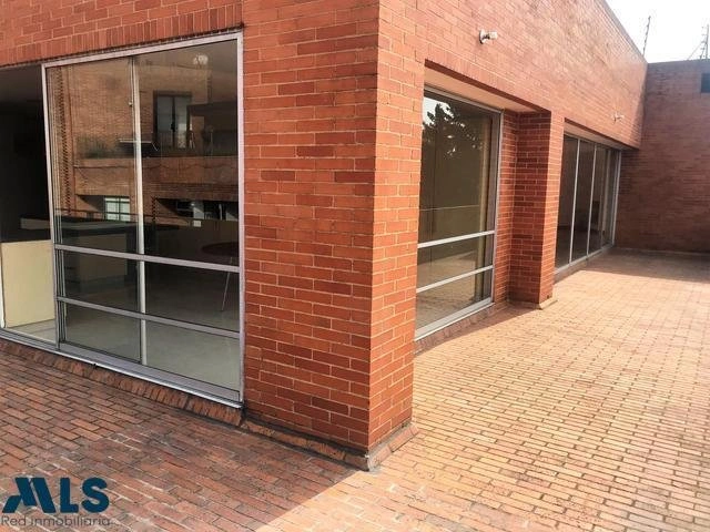 Duplex 398 m2 with open parking space in Bogota, Colombia