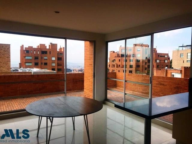 Duplex 398 m2 with open parking space in Bogota, Colombia