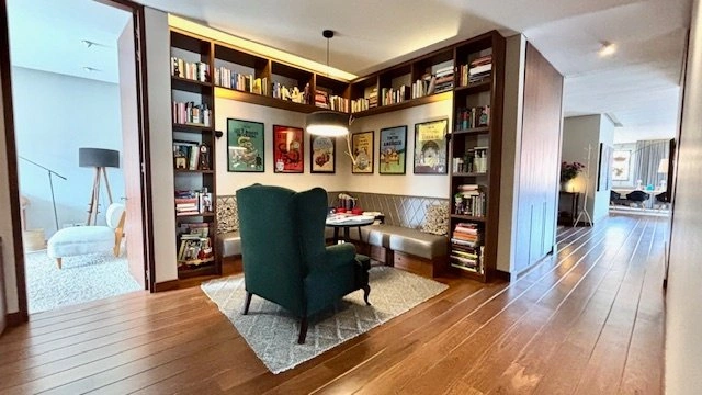 Apartment 311 m2 with walk in closet in Bogota, Colombia