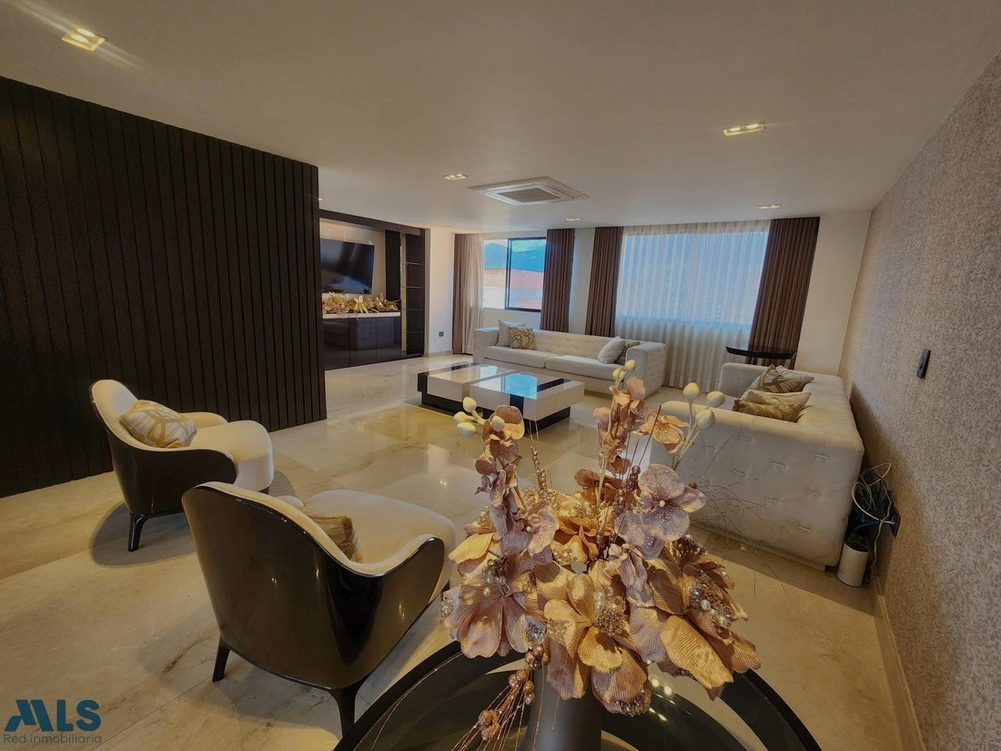 Penthouse 624 m2 with panoramic view in Medellin, Colombia