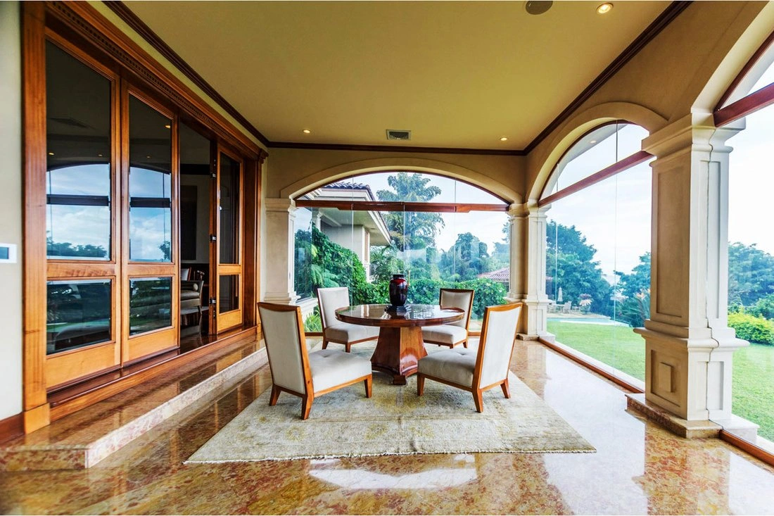 Дом 1100 m2 с садом в Сан-Хосе, Коста-Рика