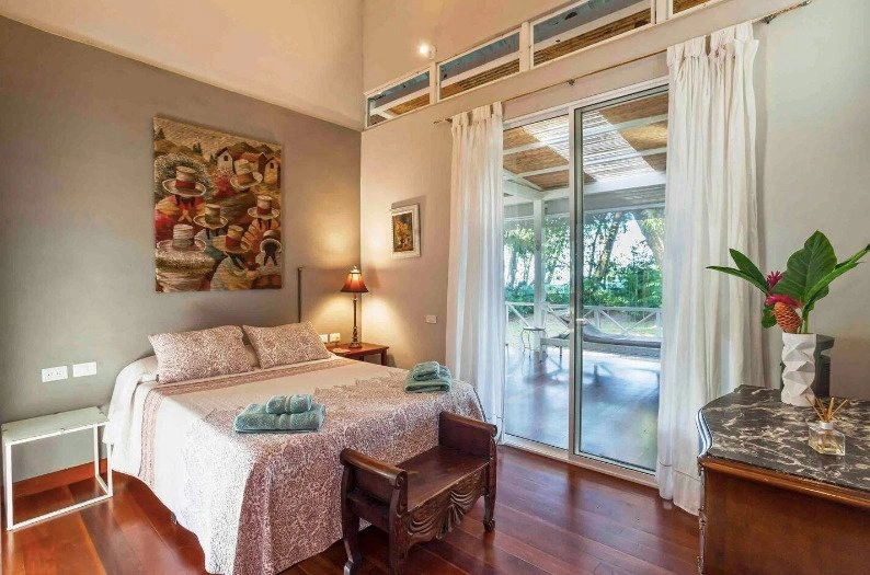 Villa 150 m2 with garden in Limon, Costa Rica