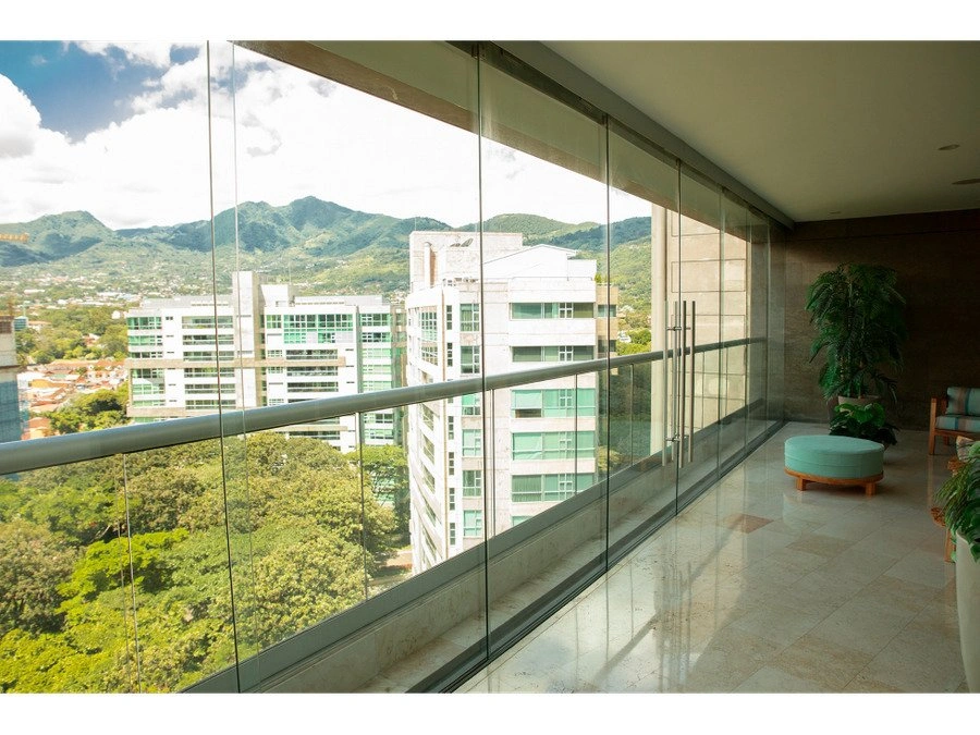 哥斯达黎加 Escazu 顶层公寓,474 m2,开放式厨房