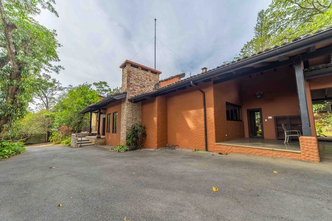 House 587 m2 with garden in Escazu, Costa Rica