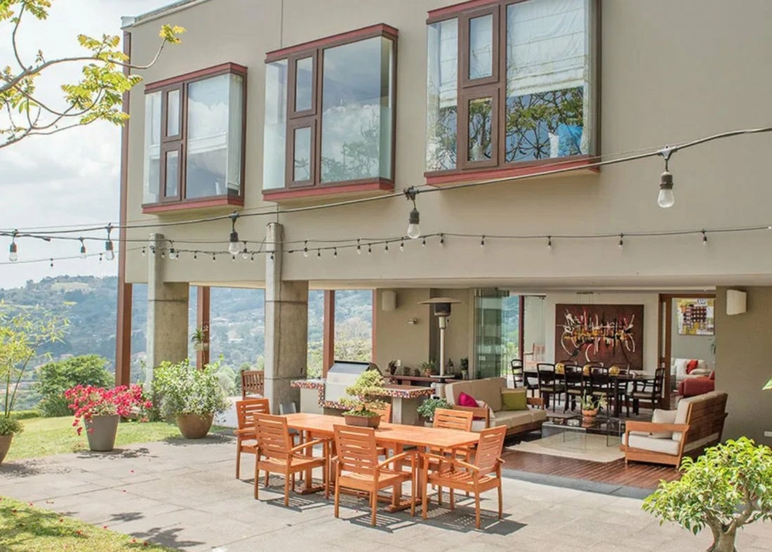 哥斯达黎加埃斯卡苏 551 m2 带按摩浴缸的房屋