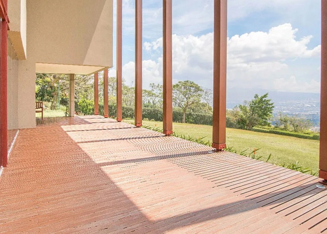 哥斯达黎加埃斯卡苏 551 m2 带按摩浴缸的房屋