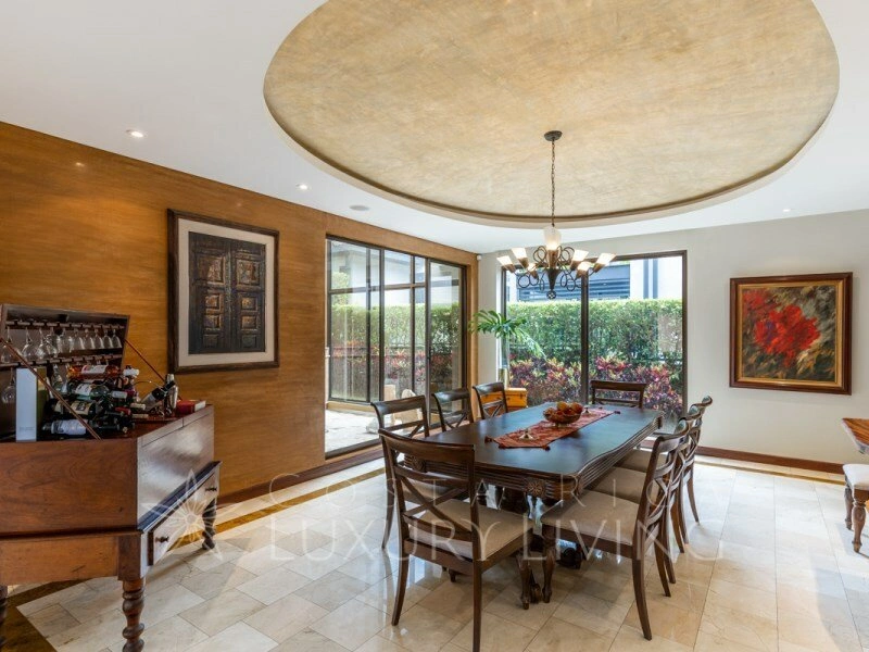 House 592 m2 with mountain view in Escazu, Costa Rica