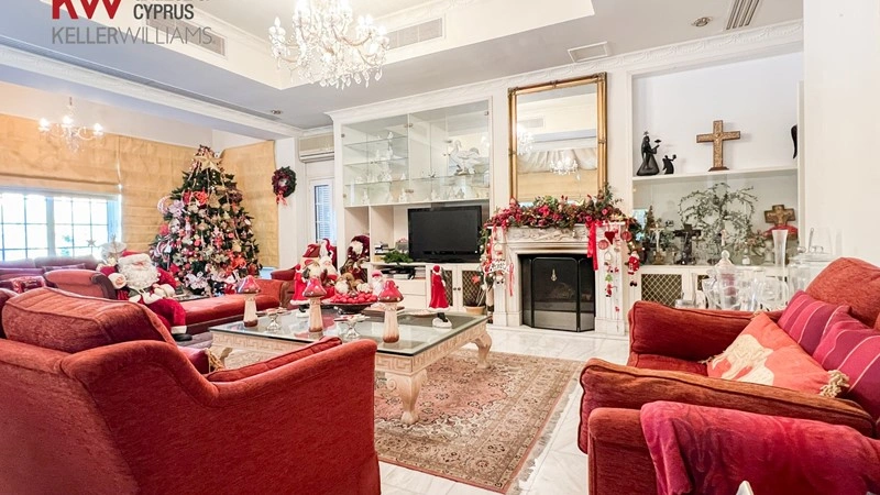 Einzigartige Villa 141 m² mit Pool in Strovolos, Zypern