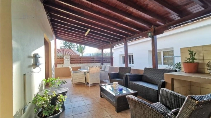 Villa 3+1 con parking en Lakatamia, Chipre