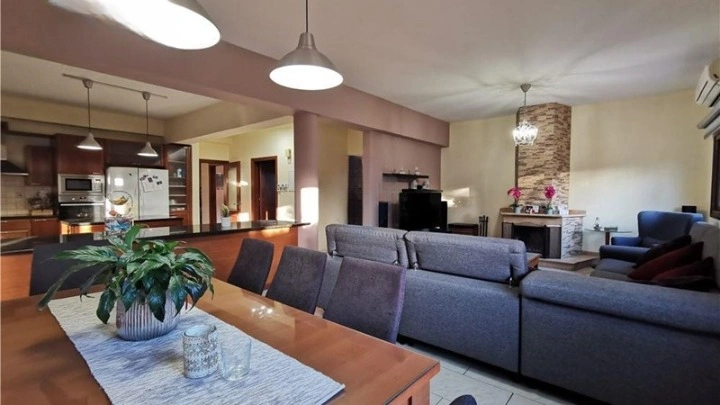 Villa 3+1 con parking en Lakatamia, Chipre