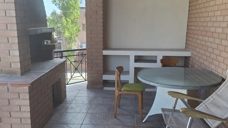 塞浦路斯拉卡塔米亚 6+1 带壁炉住宅