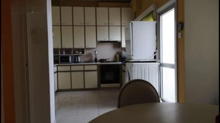 Komfortable 136 m² Wohnung mit atemberaubendem Blick in Strovolos, Zypern