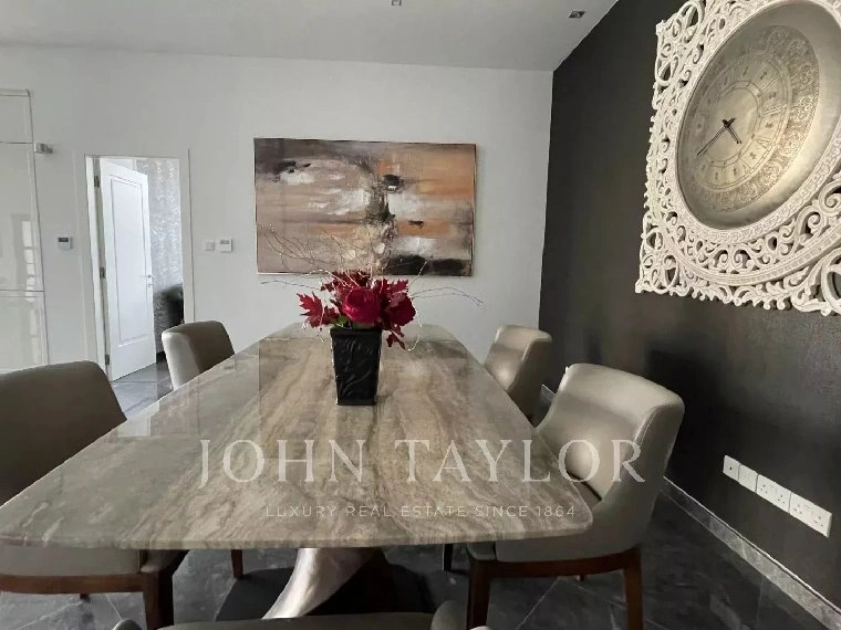 Villa 5+1 con piscina scoperta a Germasogeia, Cipro