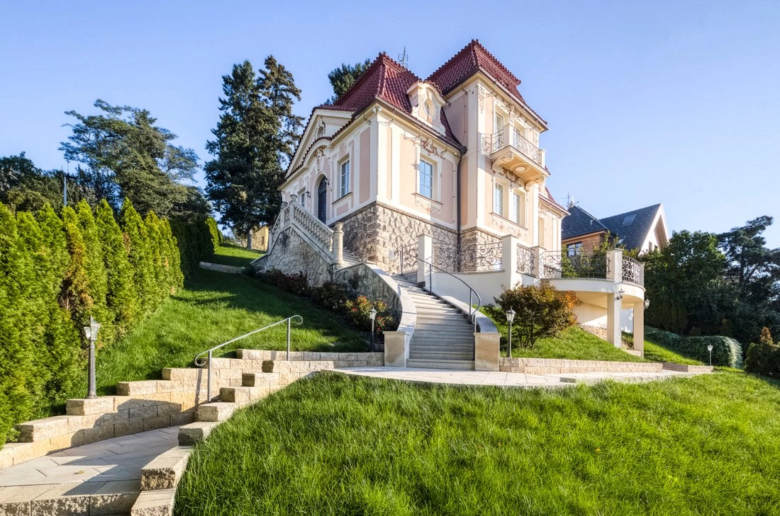 捷克布拉格 9卧独栋房