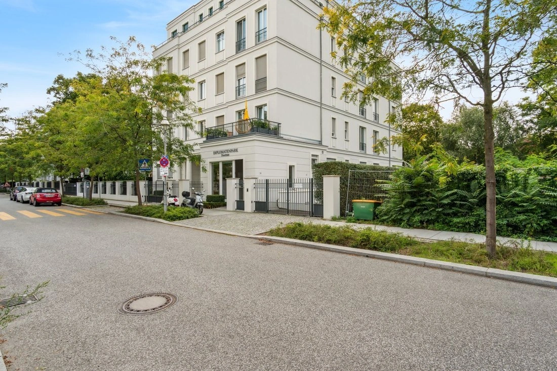 德国柏林公园附近公寓