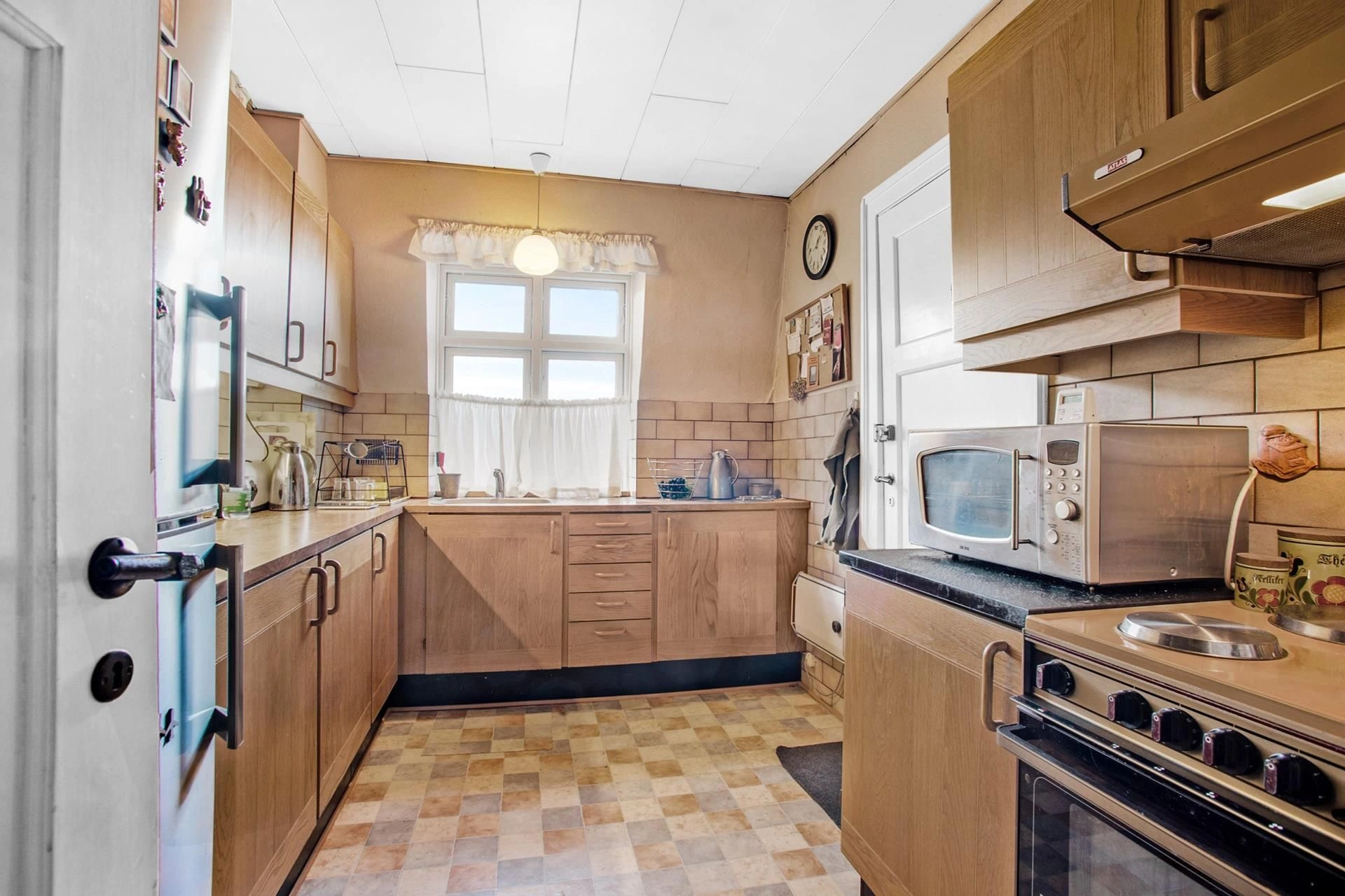 Apartamento iluminado com layout funcional em Copenhague, Dinamarca