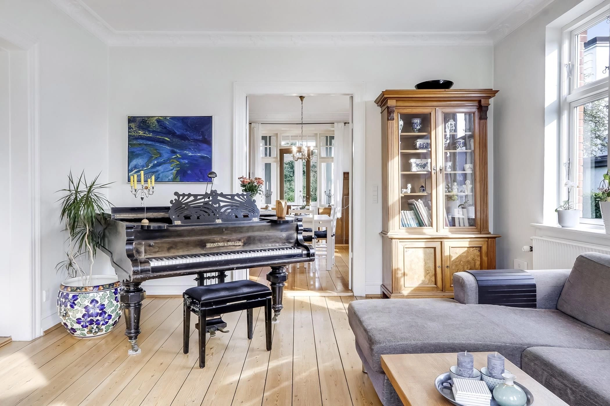 Elegant house with spacious layout in the prestigious area of Odense, Denmark