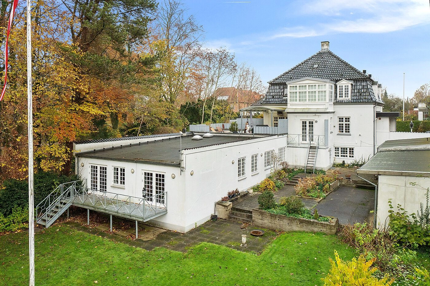 Kaufen Sie ein Haus in einer angesehenen Gegend von Odense mit 10 Zimmern - 1746k €