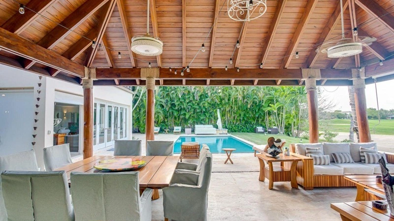 فيلا فسيحة مكونة من 4 غرف نوم في بافارو، جمهورية الدومينيكان