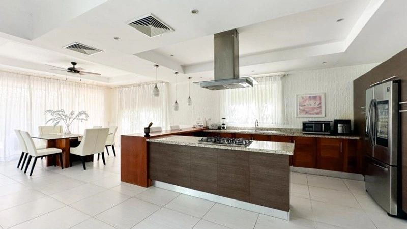 Geräumige Villa 520 m² in Bavaro, Dominikanische Republik