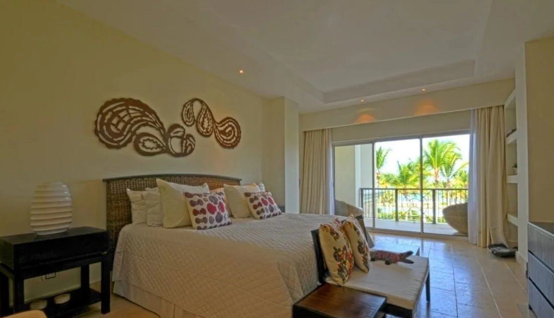 Punta Cana, Dominik Cumhuriyeti'nde otoparklı 3+1 daire