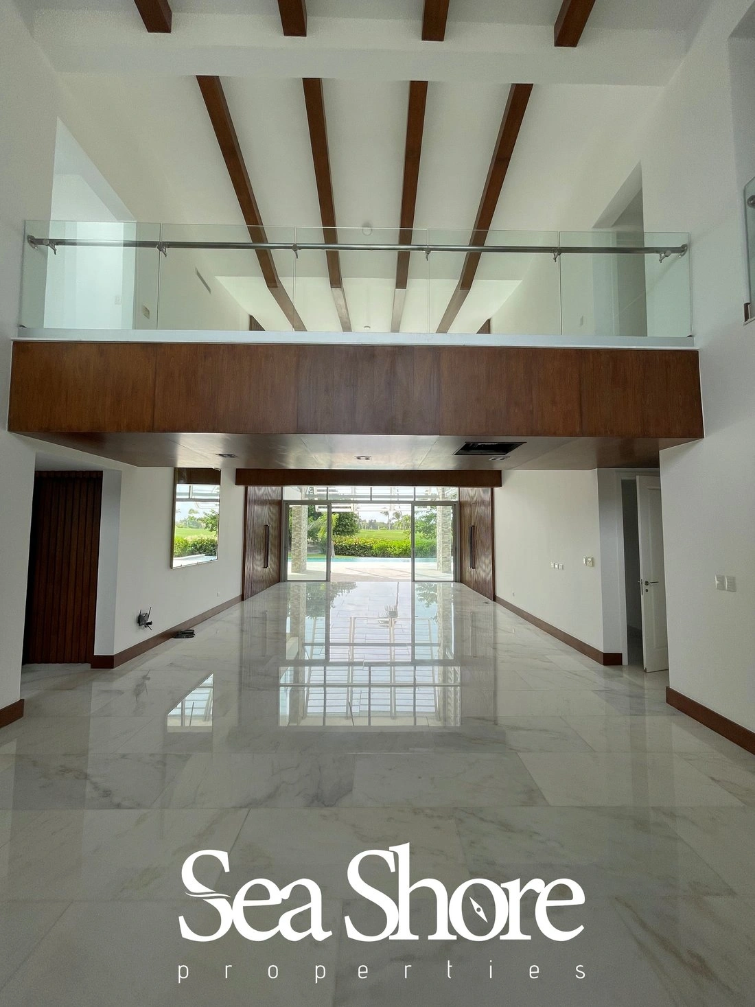 多米尼加共和国蓬塔卡纳 5+1 带步入式衣帽间别墅