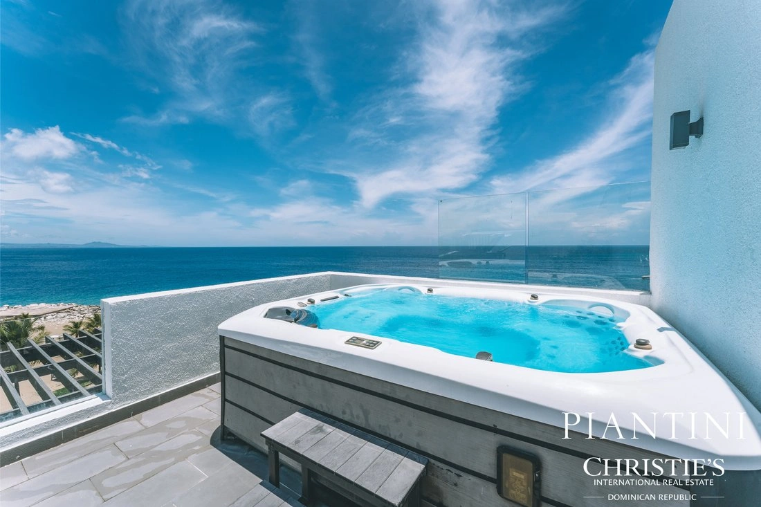 Penthouse 4+1 with ocean view in Cabarete, Dominican Republic