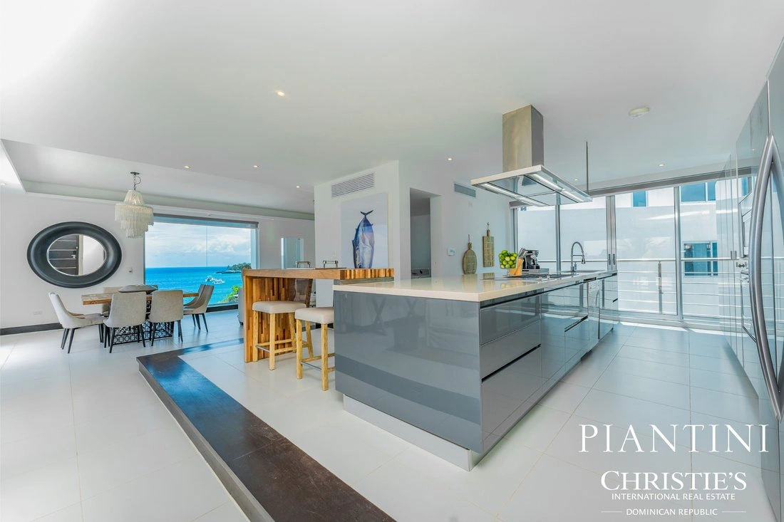 Penthouse 4+1 with ocean view in Cabarete, Dominican Republic