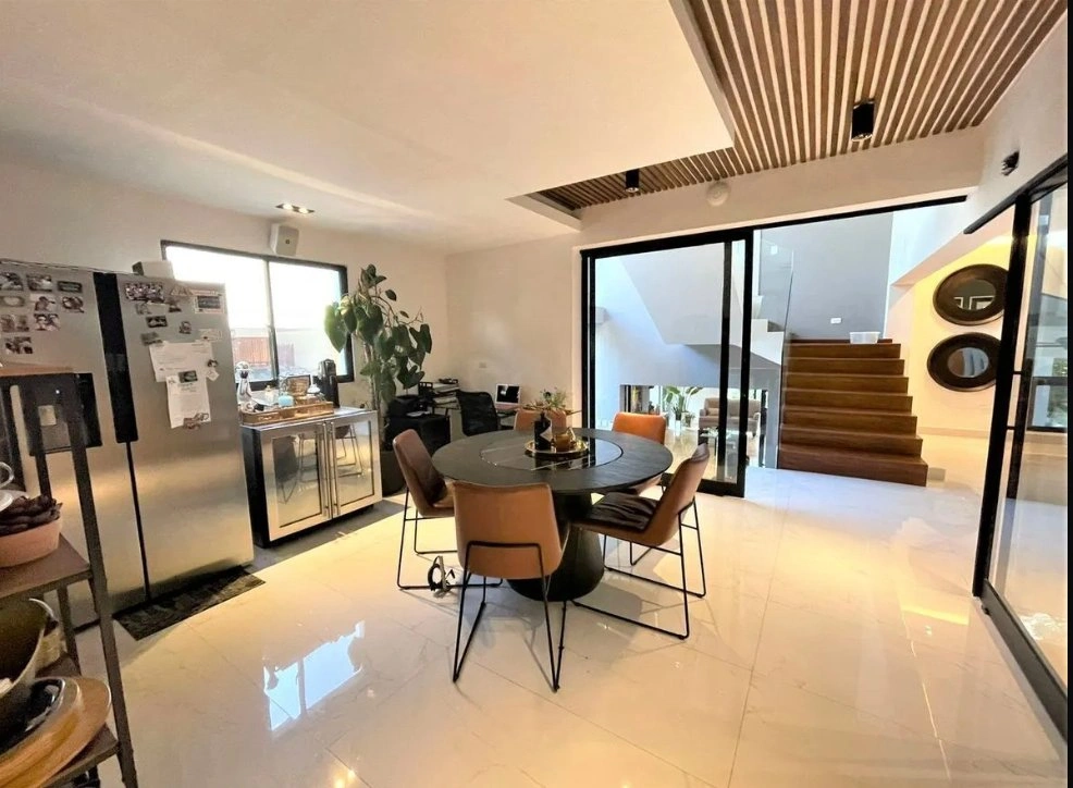 Дом 5+1 с гаражом в Санто-Доминго, Доминиканская Республика