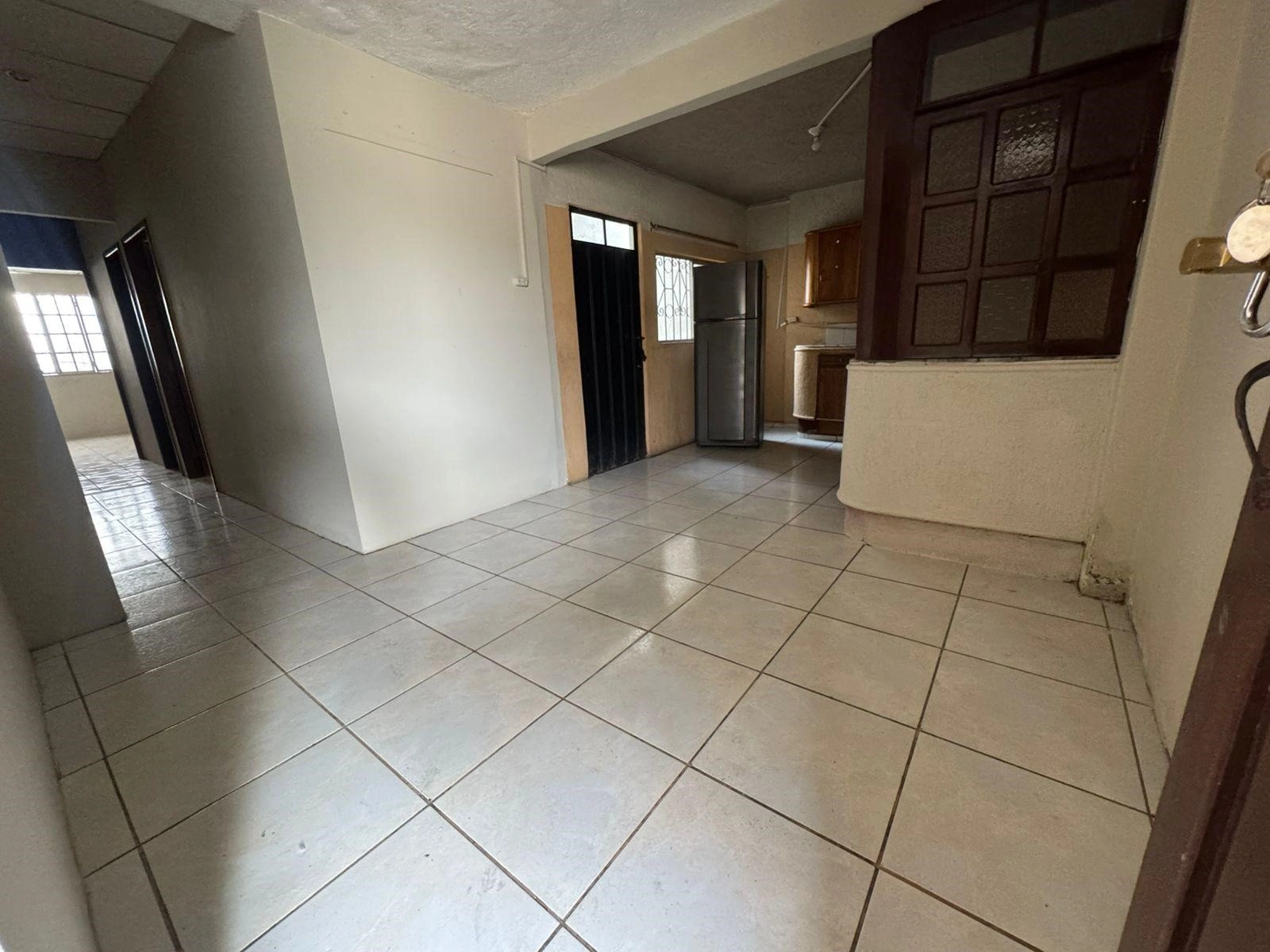 House 9+1 with garden in Guayaquil, Ecuador