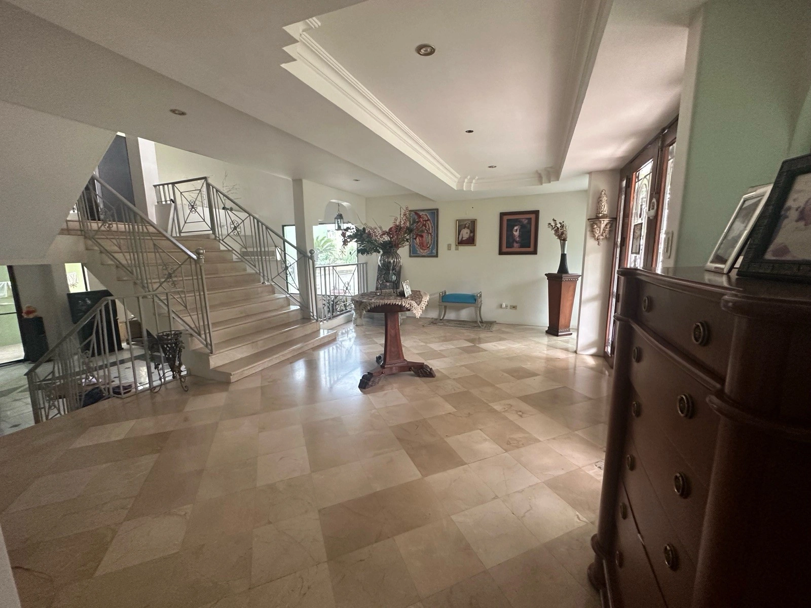 瓜亚基尔(厄瓜多尔)带花园的 247 m² 房屋