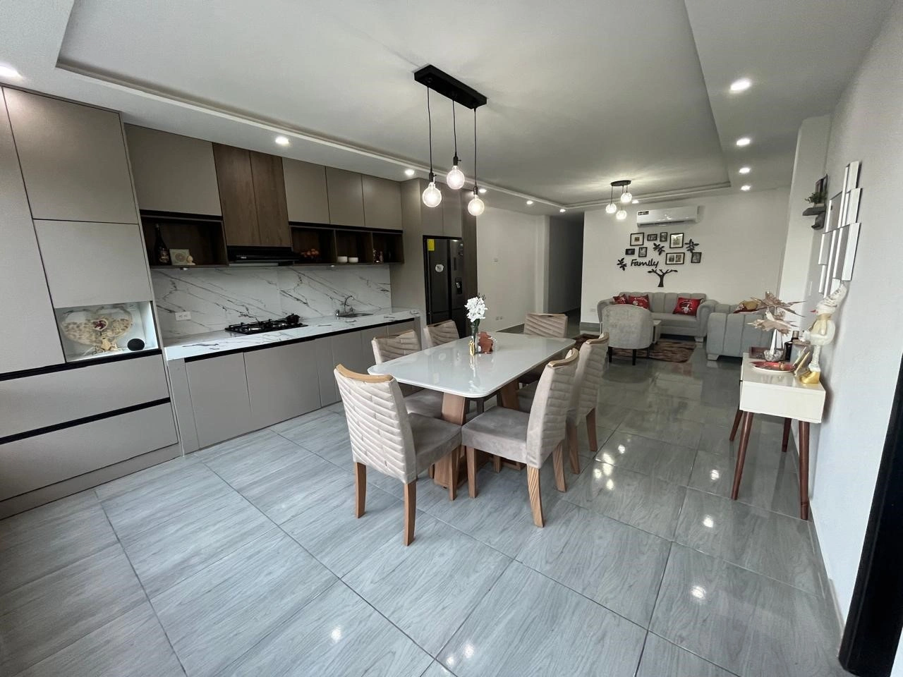 Appartamento 3+1 con posto auto scoperto a Guayaquil, Ecuador