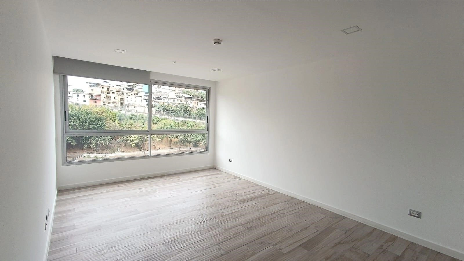 Apartment 1+1 with open pool in Guayaquil, Ecuador