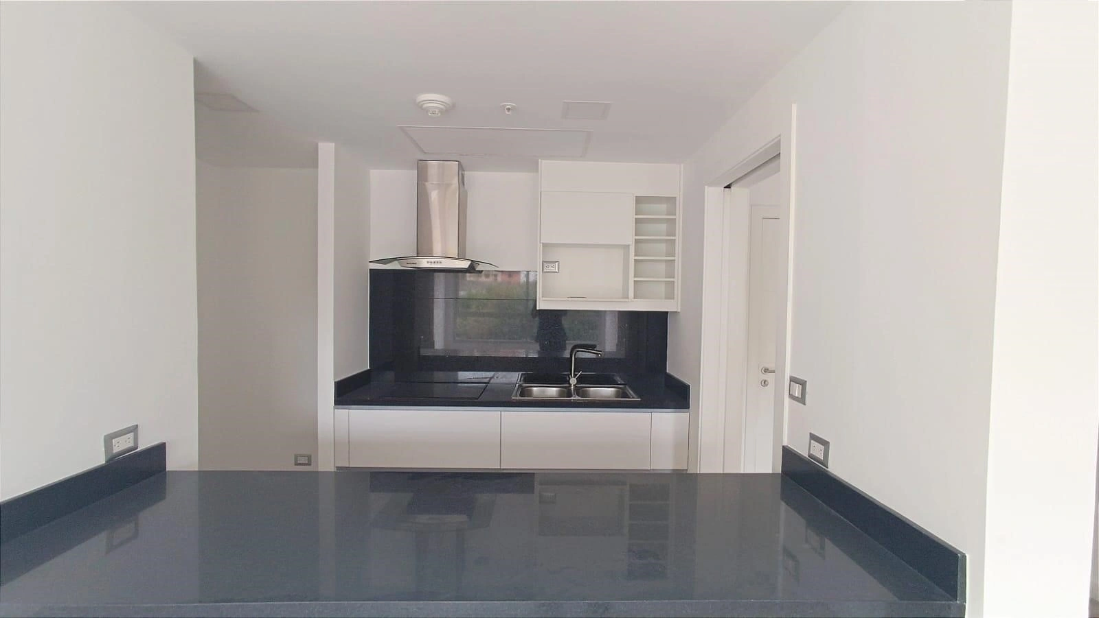 Apartment 1+1 with open pool in Guayaquil, Ecuador