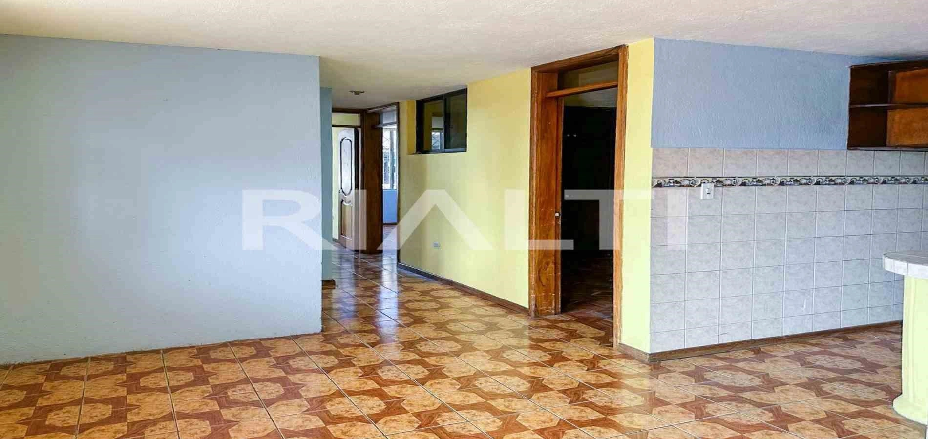 Casa 10+1 con parcheggio a Quito, Ecuador