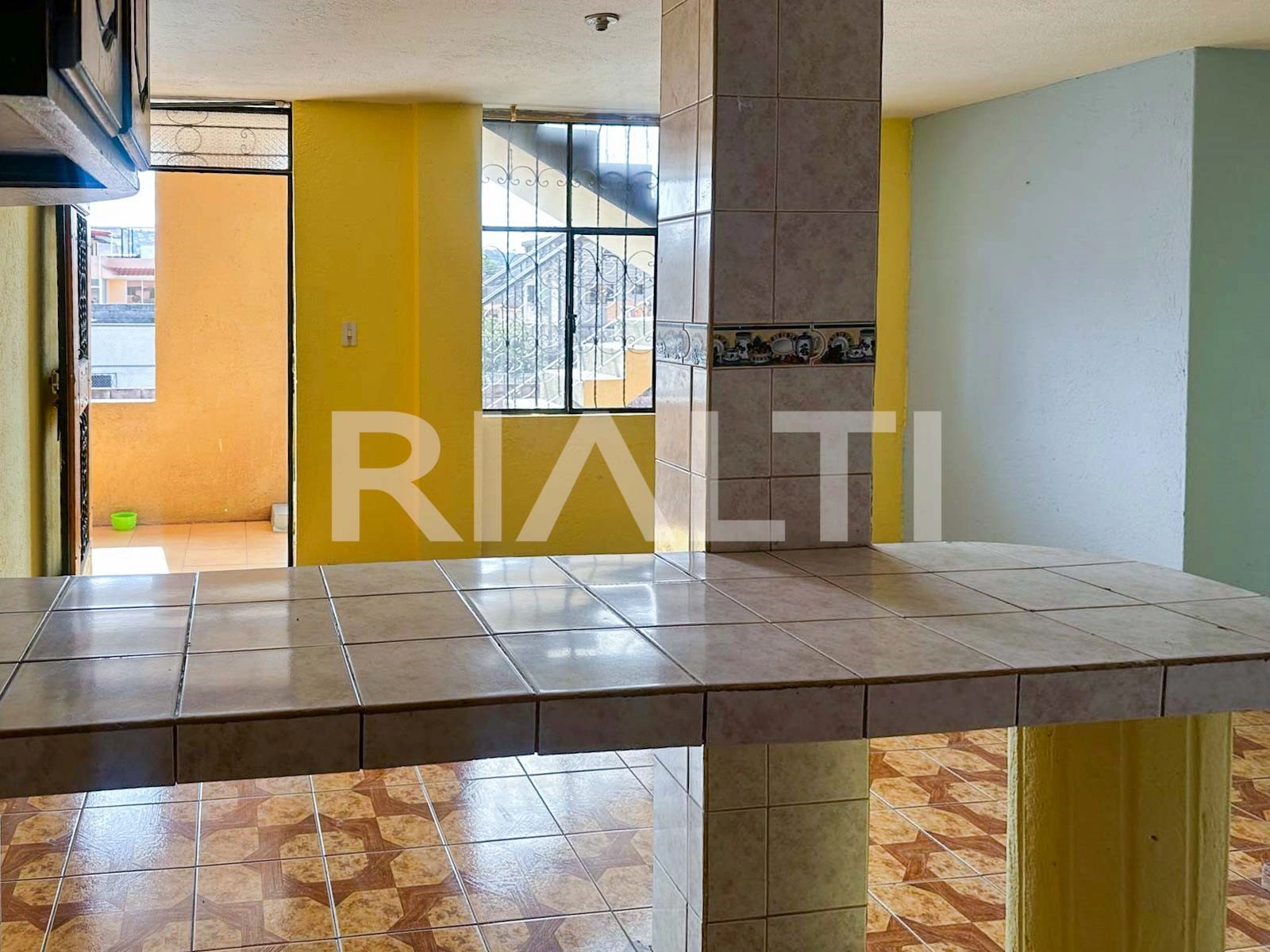 Casa 10+1 con parcheggio a Quito, Ecuador