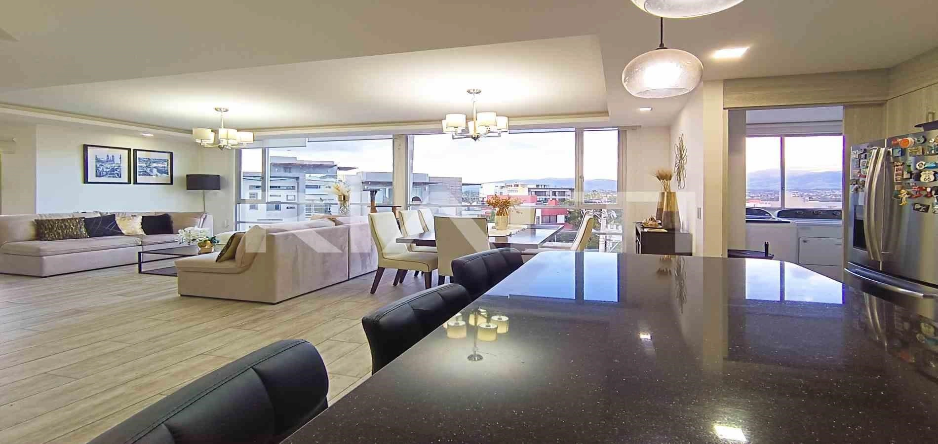 Appartamento 3+1 con terrazza a Quito, Ecuador