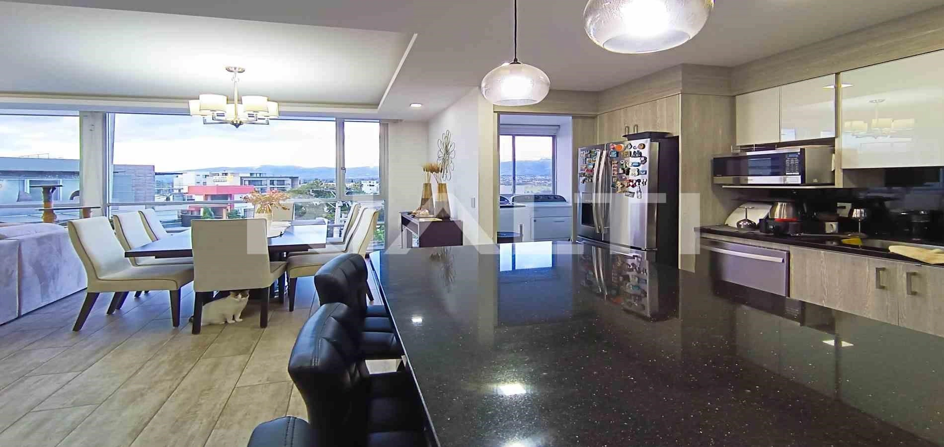 Appartamento 3+1 con terrazza a Quito, Ecuador