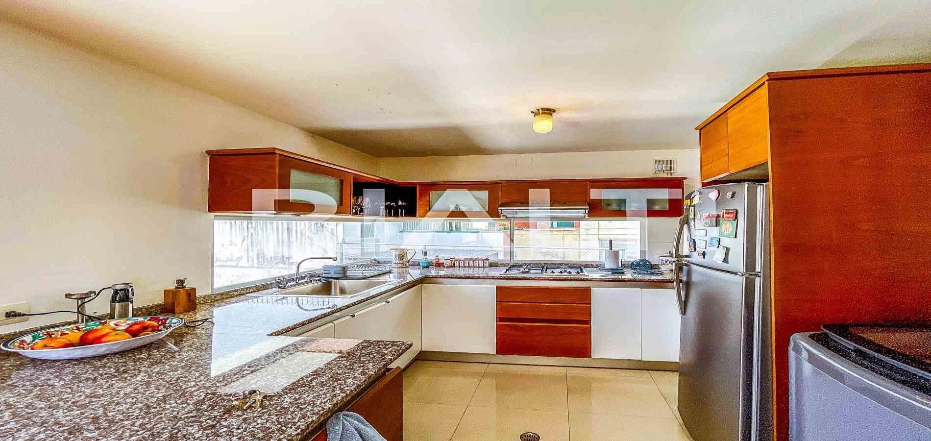 Appartamento 1+1 con cucina a vista a Quito, Ecuador