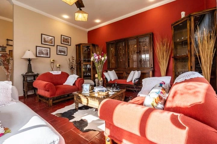 厄瓜多尔昆卡 4+1 带花园住宅