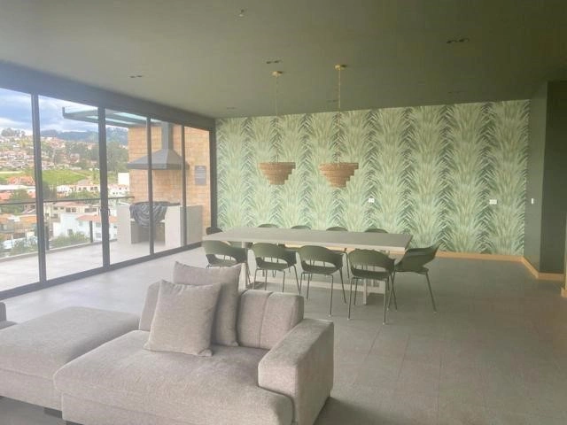 厄瓜多尔昆卡 2+1 海景公寓